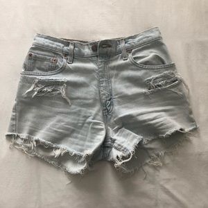 Levi’s 550 shorts